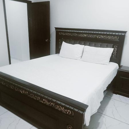 Seaview Guest House การาจี ภายนอก รูปภาพ