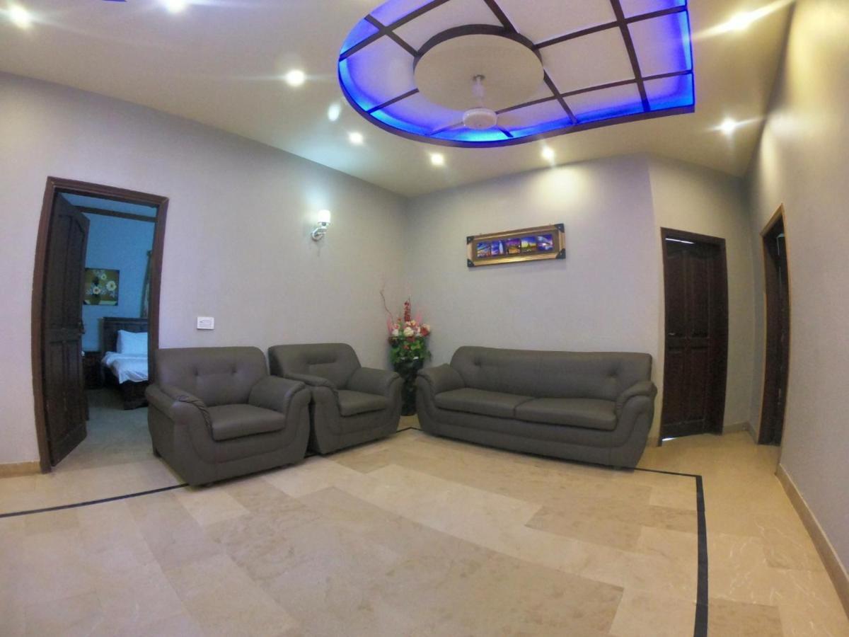 Seaview Guest House การาจี ภายนอก รูปภาพ
