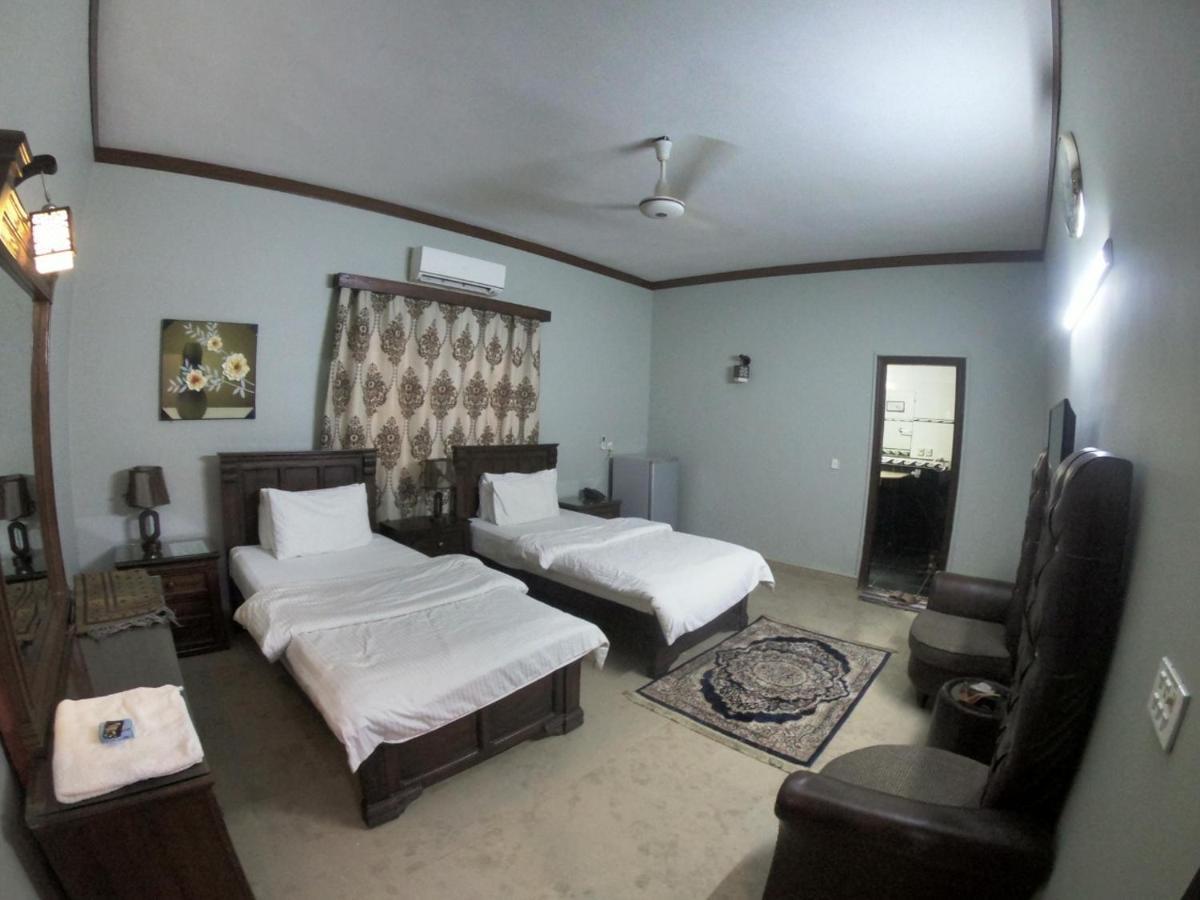 Seaview Guest House การาจี ภายนอก รูปภาพ