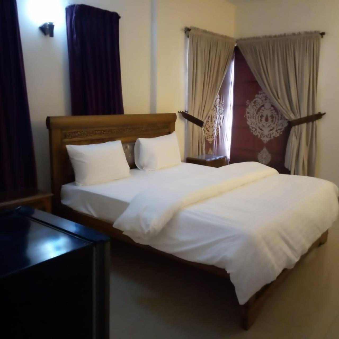 Seaview Guest House การาจี ภายนอก รูปภาพ