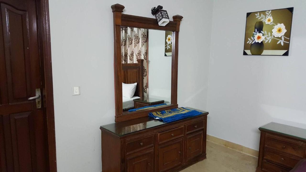 Seaview Guest House การาจี ภายนอก รูปภาพ