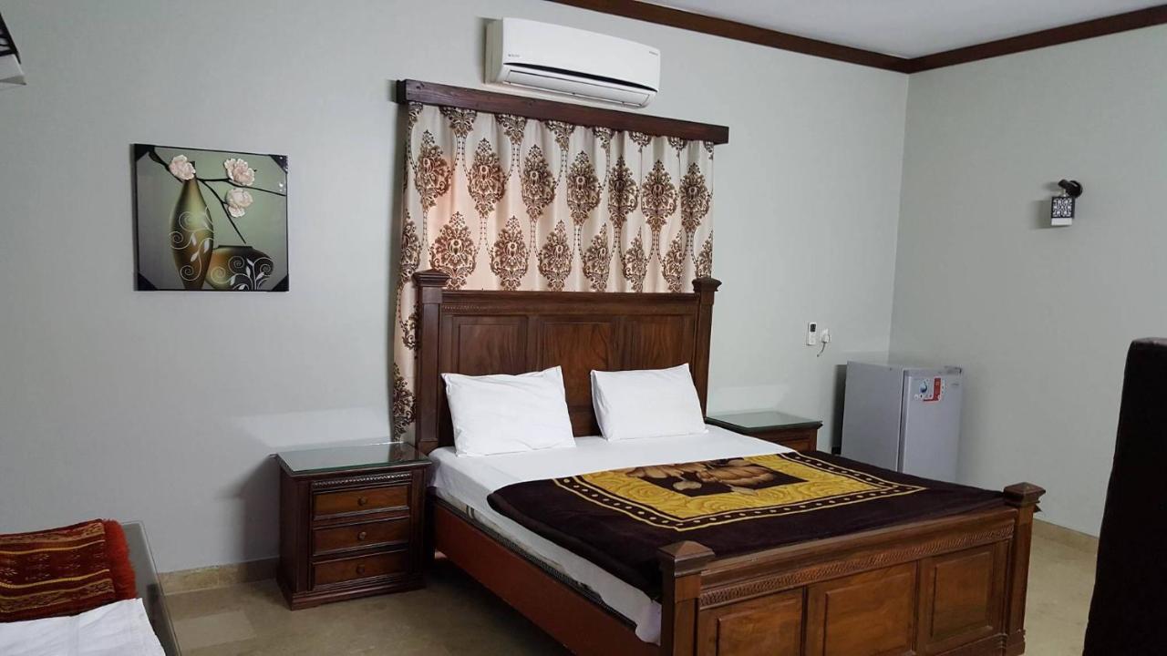 Seaview Guest House การาจี ภายนอก รูปภาพ