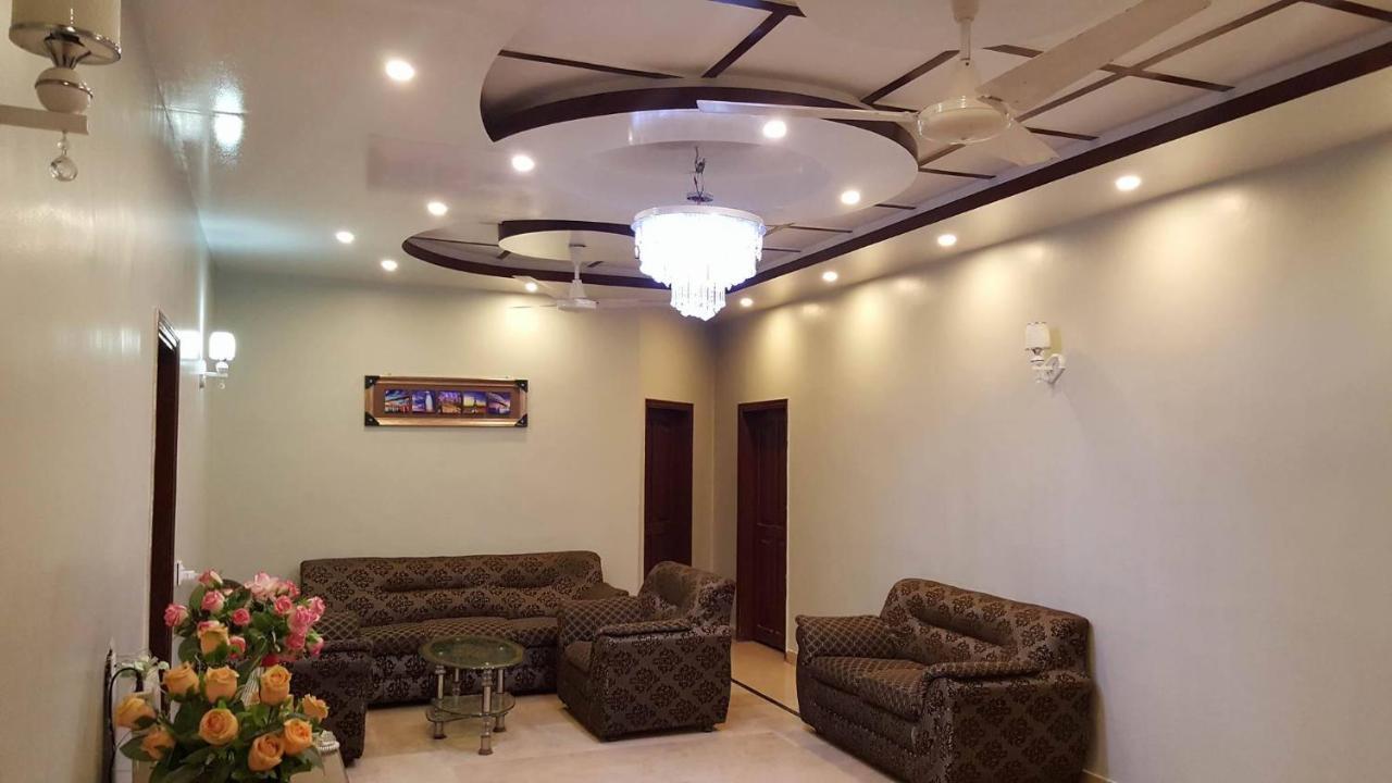 Seaview Guest House การาจี ภายนอก รูปภาพ